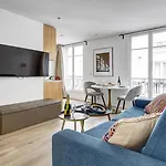 156 Suite Marlene - Superbe Appartement à Paris.