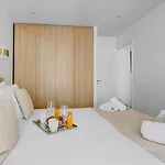 156 Suite Marlene - Superbe Appartement à Paris.