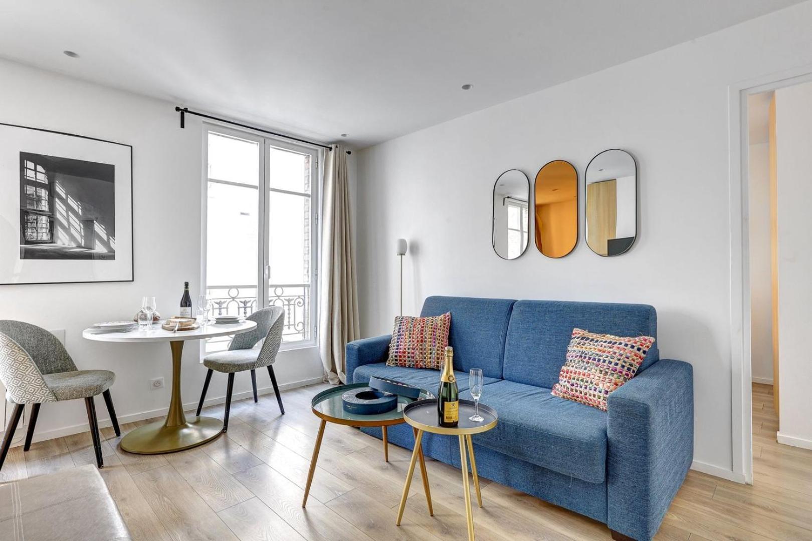 156 Marlene - Superbe à Paris.